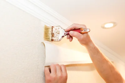 Pose de papier peint à la Feuillie — revêtements muraux et toiles de verre